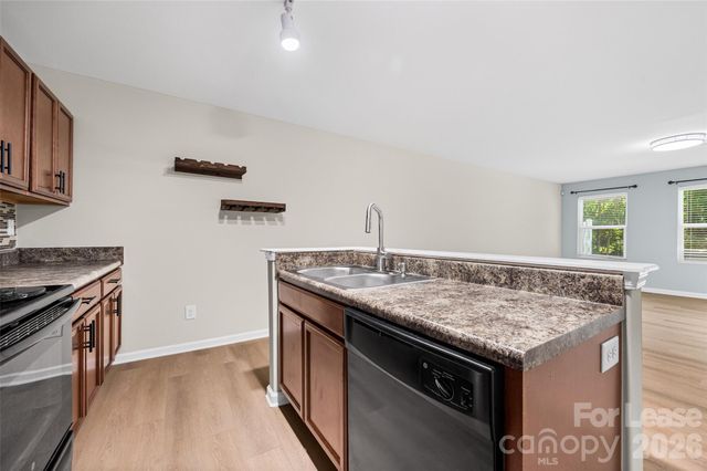 9612 Brackenview Court, Charlotte, NC 28214