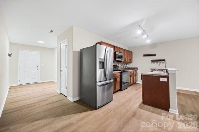9612 Brackenview Court, Charlotte, NC 28214