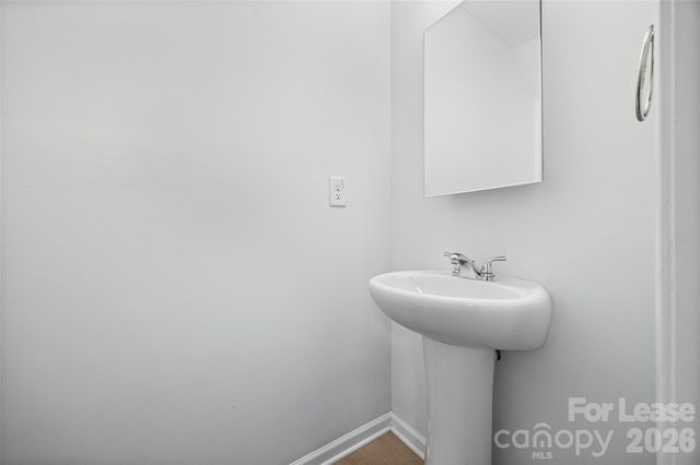 9612 Brackenview Court, Charlotte, NC 28214