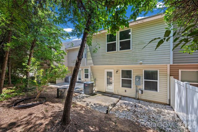 9612 Brackenview Court, Charlotte, NC 28214