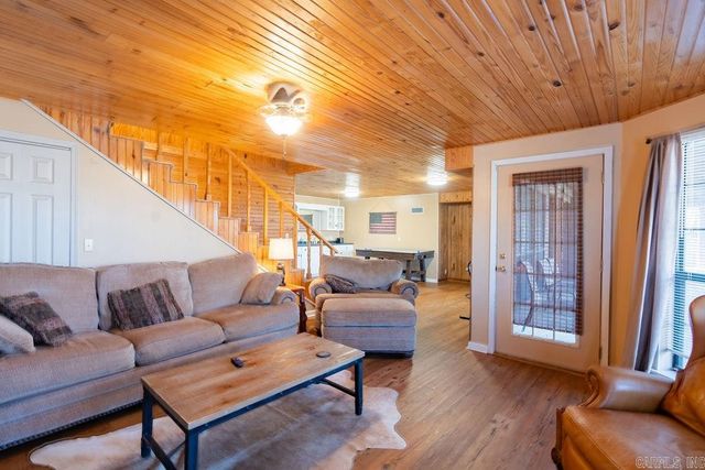 196 Schmelzer Lane, Pangburn, AR 72121