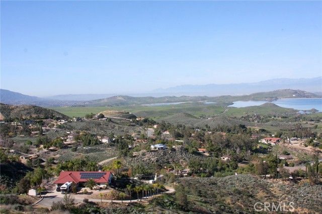 39 Burwood Drive, Perris, CA 92570