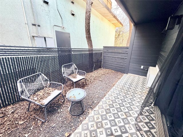 201 Academy DR 103, Austin, TX 78704