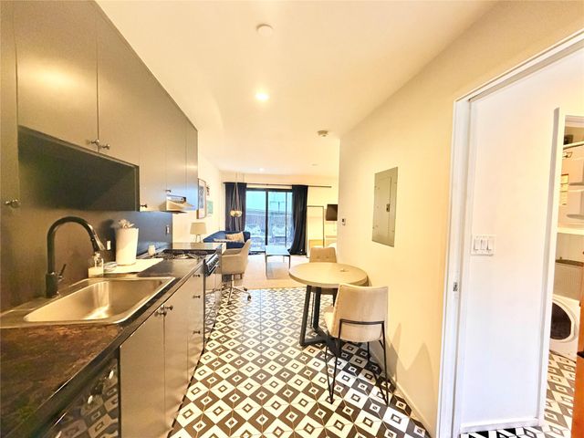 201 Academy DR 103, Austin, TX 78704