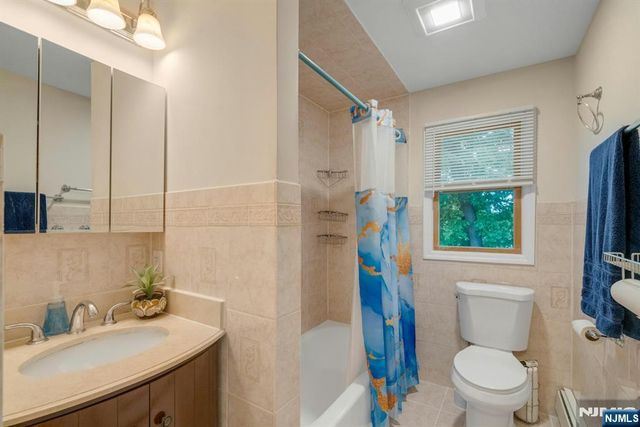 10-14 1st Street, Fair Lawn, NJ 07410
