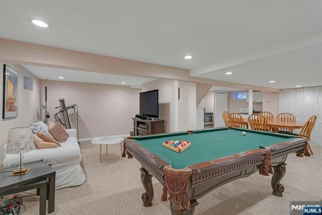 10-14 1st Street, Fair Lawn, NJ 07410
