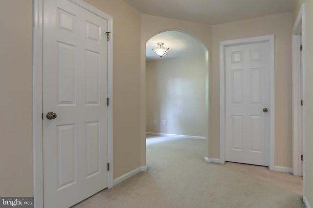 304 IRON VALLEY DR, Lebanon, PA 17042