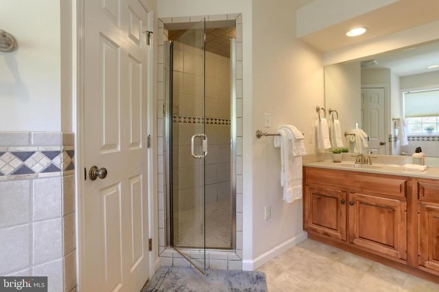 304 IRON VALLEY DR, Lebanon, PA 17042
