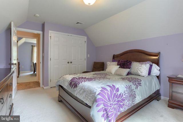 304 IRON VALLEY DR, Lebanon, PA 17042