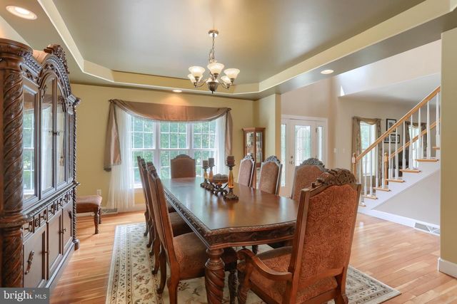 304 IRON VALLEY DR, Lebanon, PA 17042
