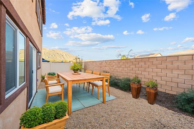 28386 Corvair Court, Winchester, CA 92596