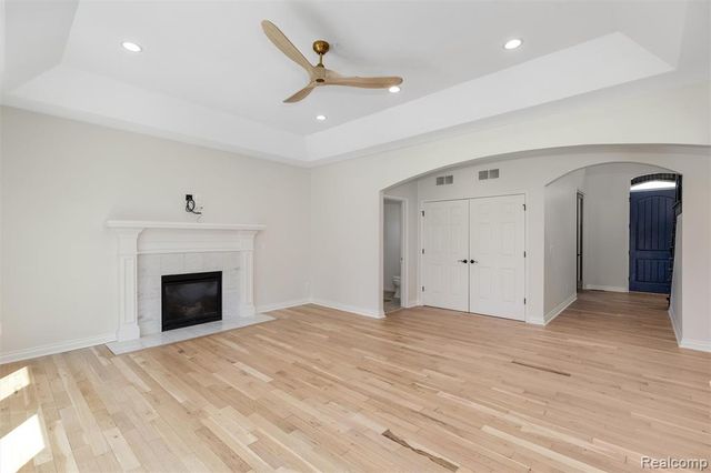 2862 Bay Hill Court, Oakland, MI 48363