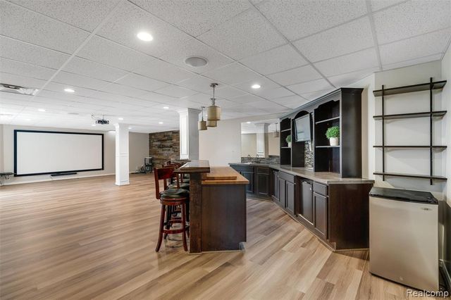 2862 Bay Hill Court, Oakland, MI 48363