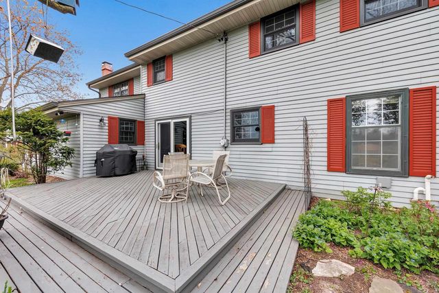 341 ROSELAWN BOULEVARD, Green Bay, WI 54301