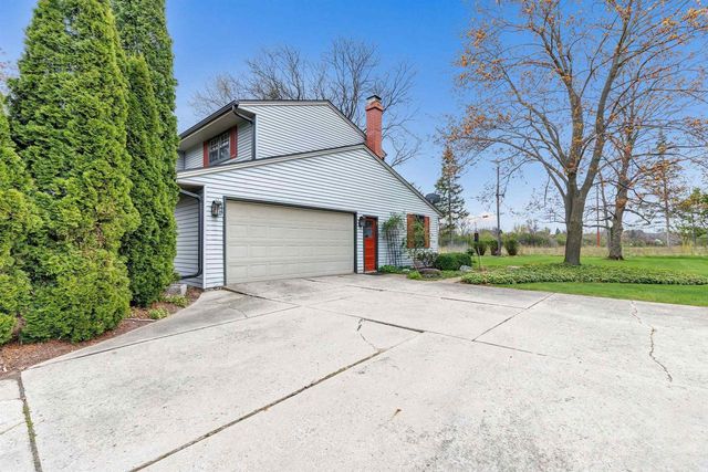 341 ROSELAWN BOULEVARD, Green Bay, WI 54301