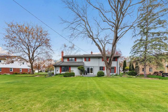341 ROSELAWN BOULEVARD, Green Bay, WI 54301