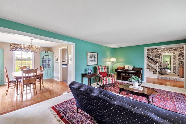 341 ROSELAWN BOULEVARD, Green Bay, WI 54301