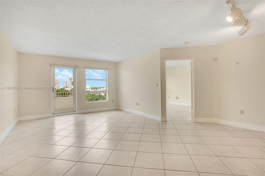 2351 Douglas Rd 604, Miami, FL 33145