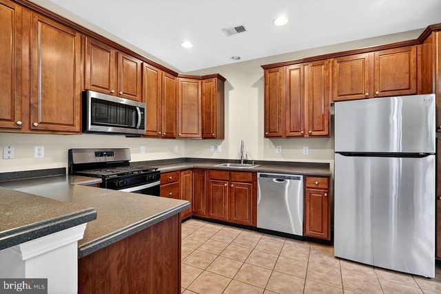 68 OSPREY DR, Old Bridge, NJ 08857