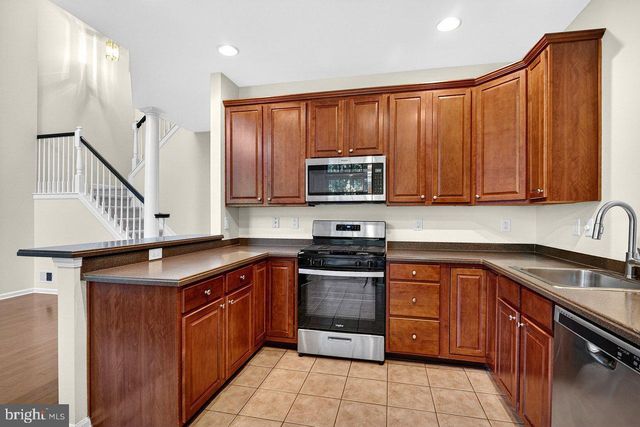 68 OSPREY DR, Old Bridge, NJ 08857