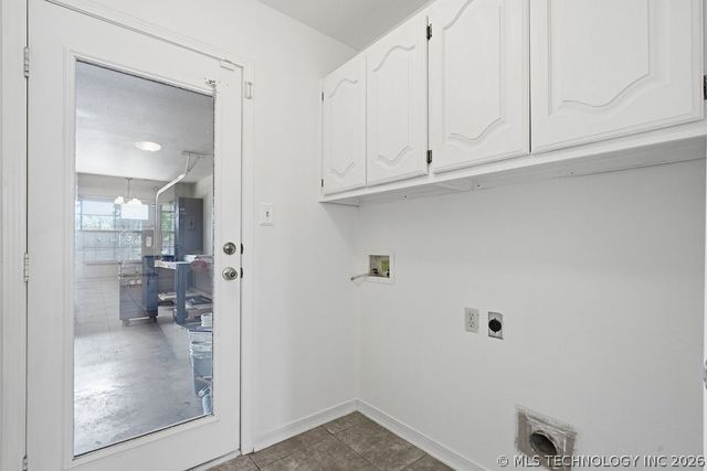 24715 S Eastwood Drive, Claremore, OK 74019