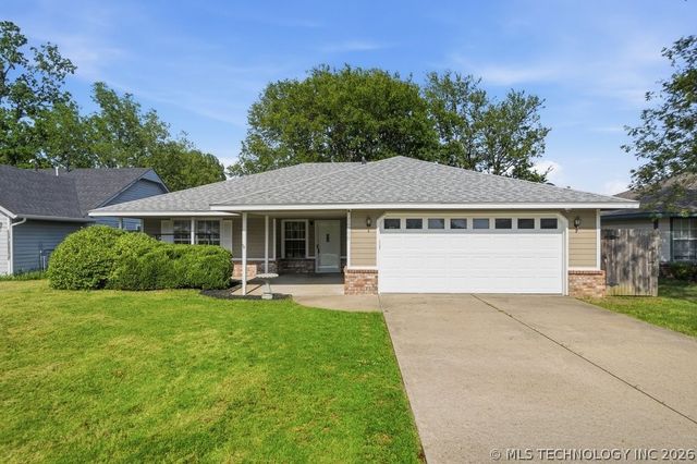 24715 S Eastwood Drive, Claremore, OK 74019