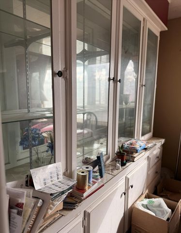 2400 W Midvalley Avenue 06, Visalia, CA 93277