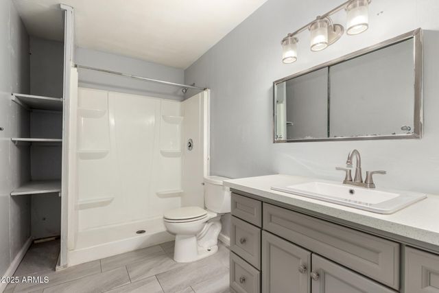 2936 E BECK Lane, Phoenix, AZ 85032