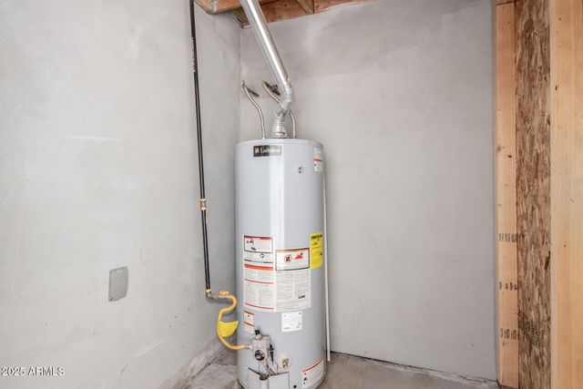 2936 E BECK Lane, Phoenix, AZ 85032