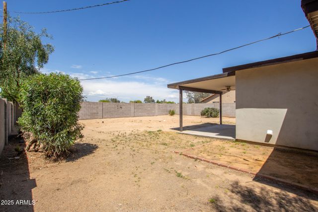 2936 E BECK Lane, Phoenix, AZ 85032