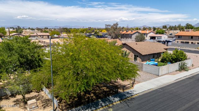 2936 E BECK Lane, Phoenix, AZ 85032