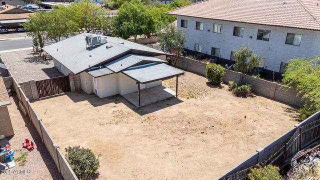 2936 E BECK Lane, Phoenix, AZ 85032