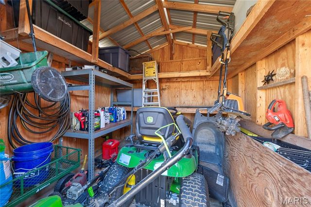 4088 Carol Park Road, House Springs, MO 63051