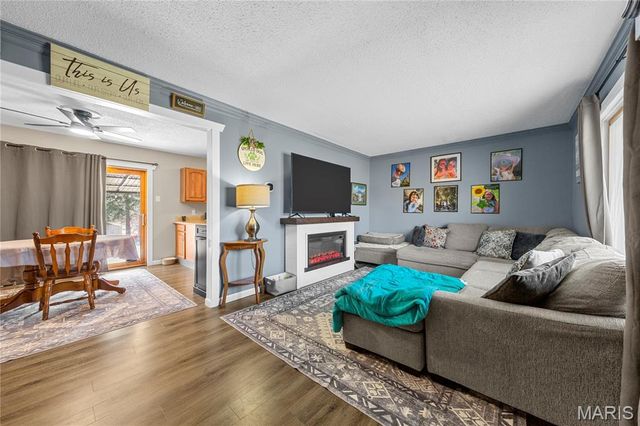 4088 Carol Park Road, House Springs, MO 63051