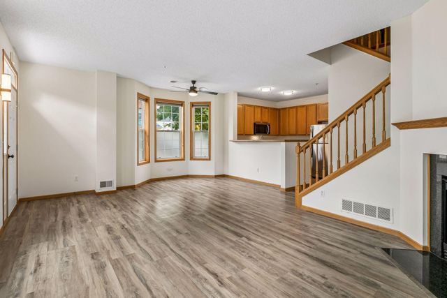 15461 Frost Path 1501, Apple Valley, MN 55124