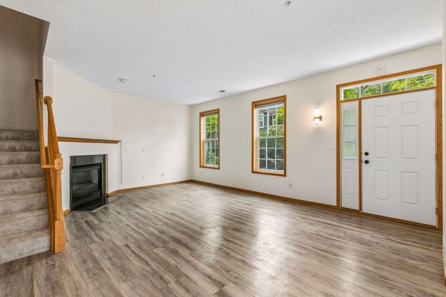 15461 Frost Path 1501, Apple Valley, MN 55124