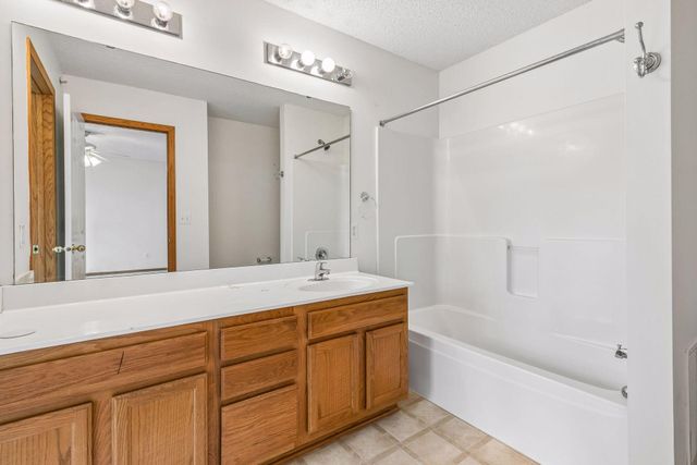 15461 Frost Path 1501, Apple Valley, MN 55124