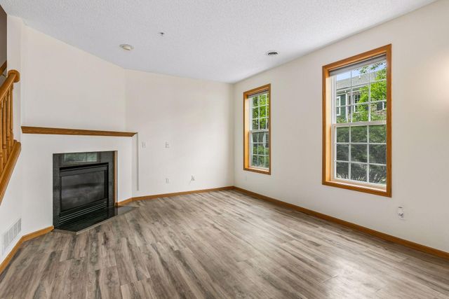 15461 Frost Path 1501, Apple Valley, MN 55124