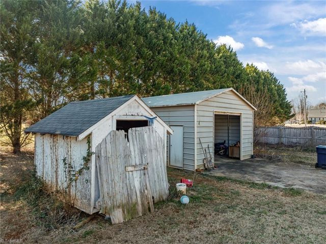 5214 Liberty Grove Road, Liberty, NC 27298