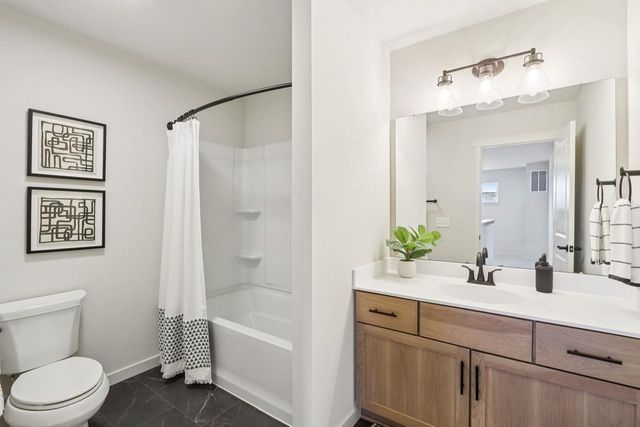 6637 Redpoll Road, Middleton, WI 53562