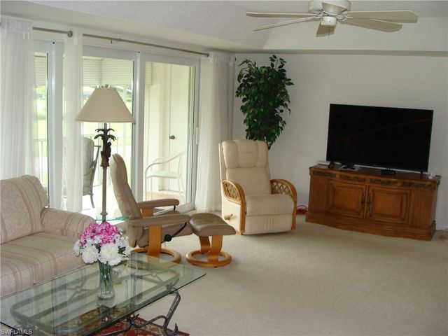 135 Quails Nest RD 4, Naples, FL 34112