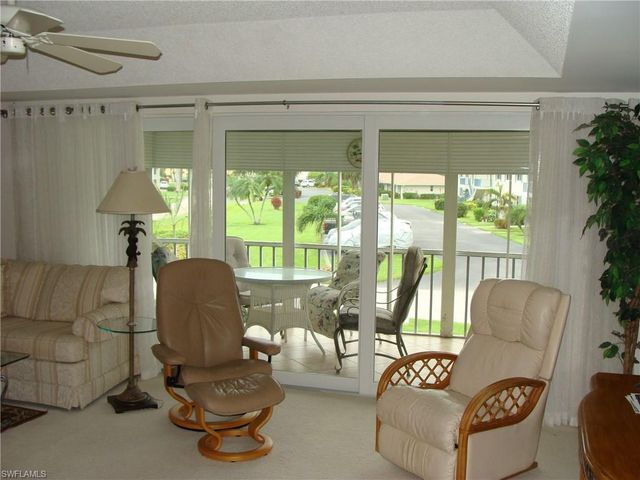 135 Quails Nest RD 4, Naples, FL 34112