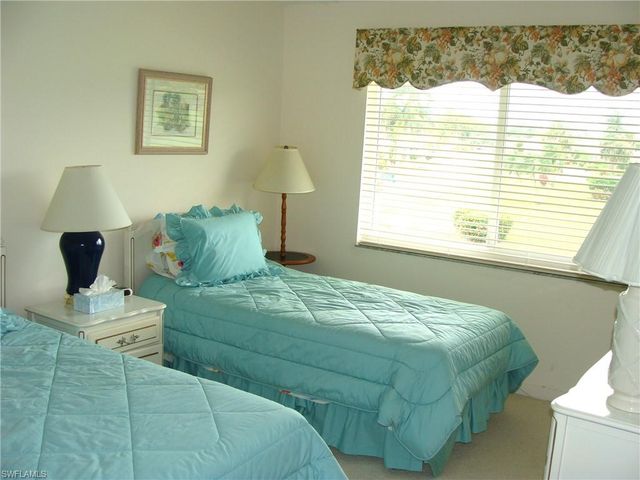 135 Quails Nest RD 4, Naples, FL 34112