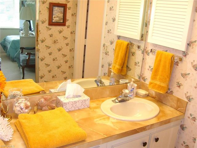 135 Quails Nest RD 4, Naples, FL 34112