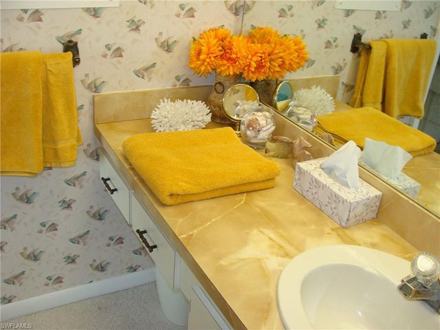 135 Quails Nest RD 4, Naples, FL 34112