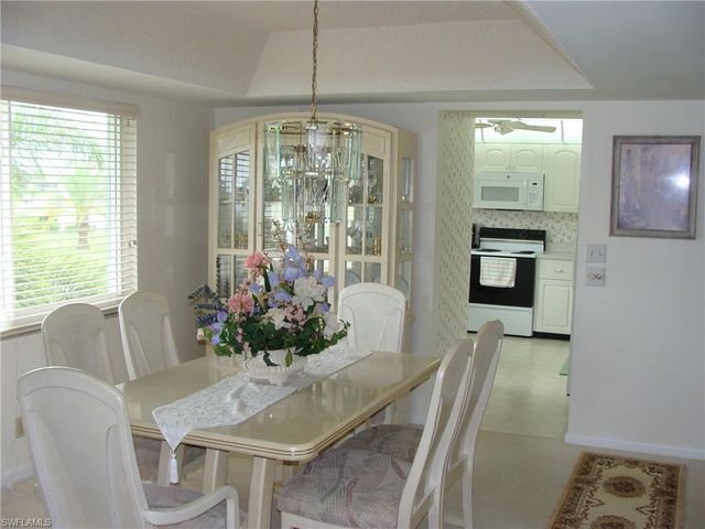 135 Quails Nest RD 4, Naples, FL 34112
