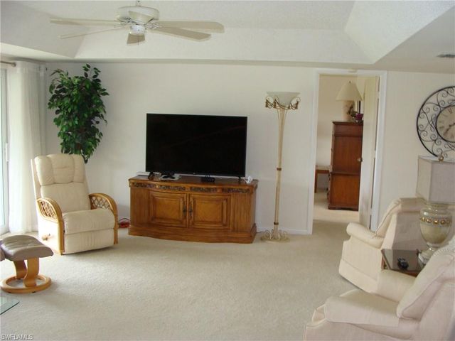 135 Quails Nest RD 4, Naples, FL 34112