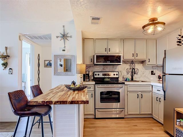 574 ORANGE DRIVE 78, Altamonte Springs, FL 32701