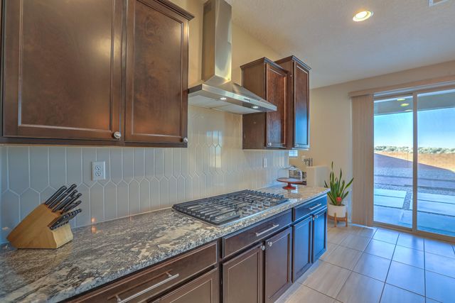 3038 Shannon Lane NE, Rio Rancho, NM 87144