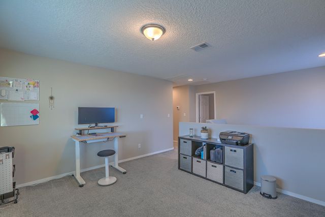 3038 Shannon Lane NE, Rio Rancho, NM 87144